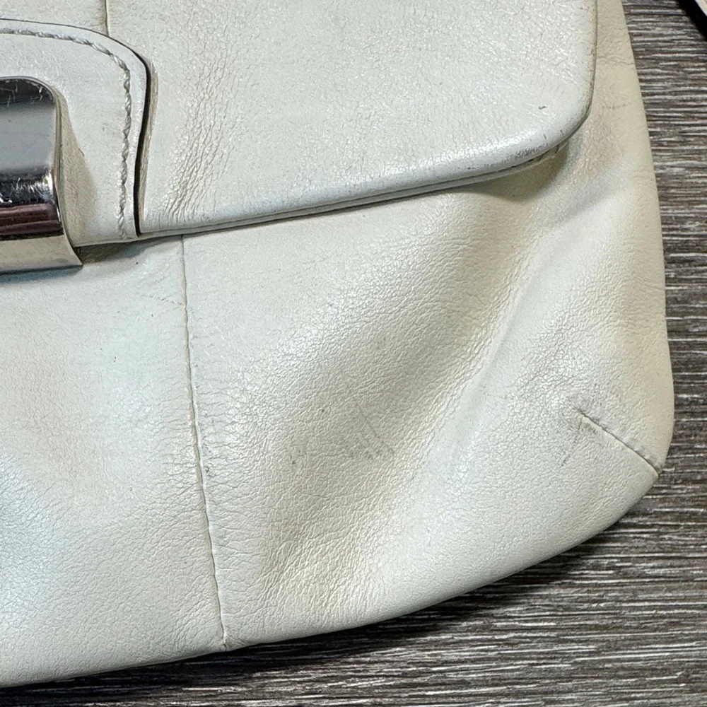Coach cream Leather Shoulder / Crossbody Bag
